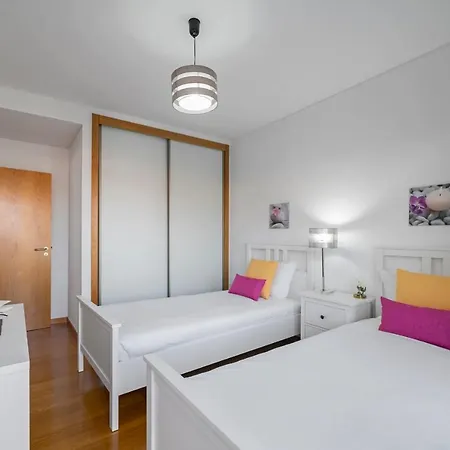 Pena Ii By An Island Daire *